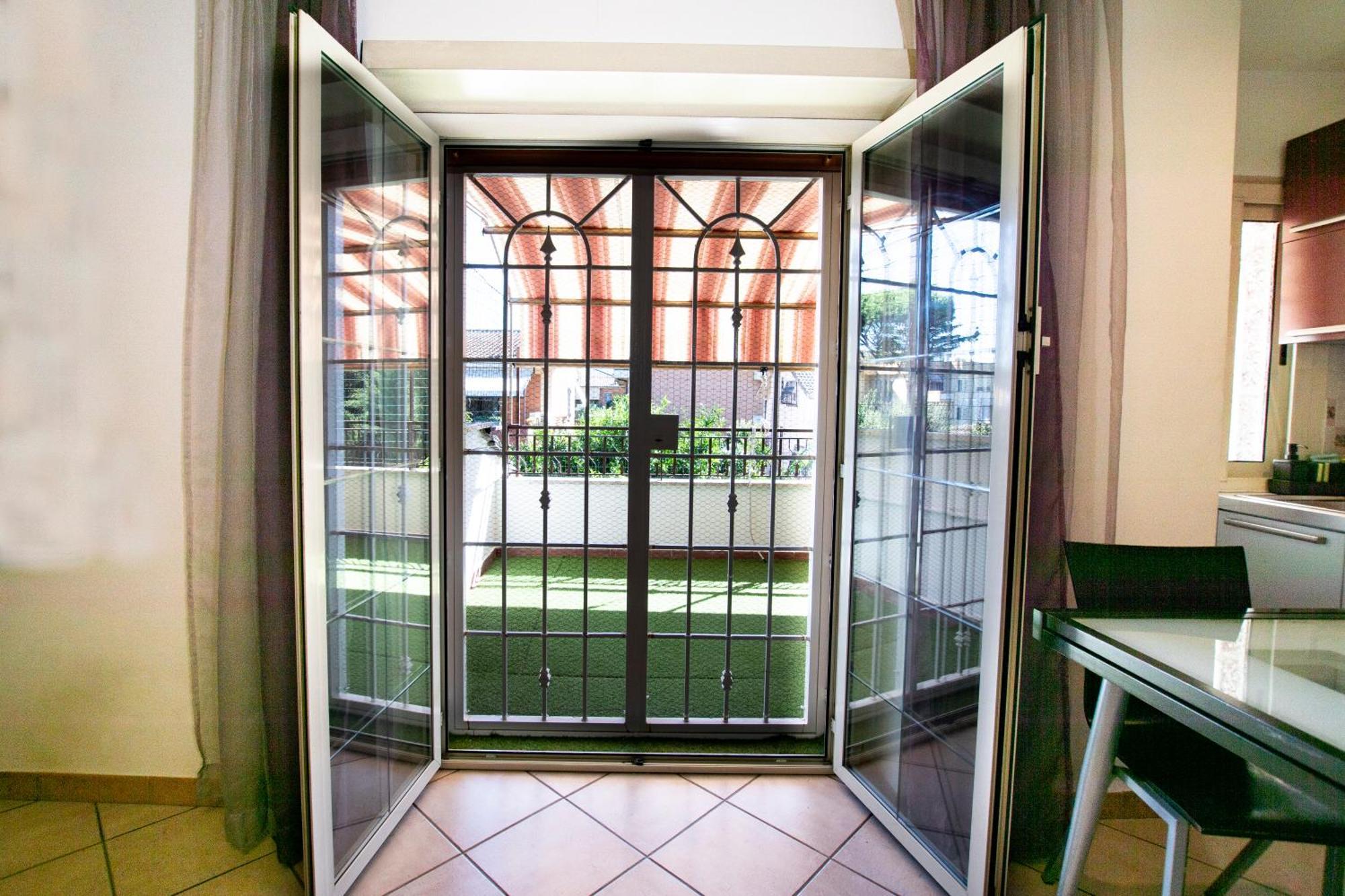 Attico Appia Antica Ciampino Aeroporto Apartment Santa Maria delle Mole Exterior photo